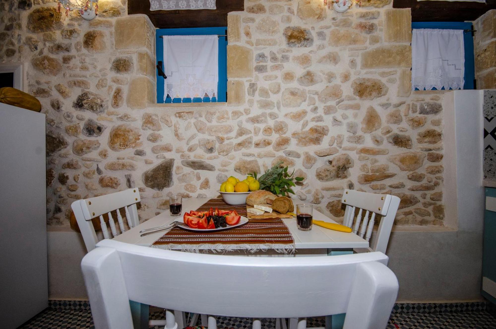 Trigono Traditional House Каливиани Экстерьер фото
